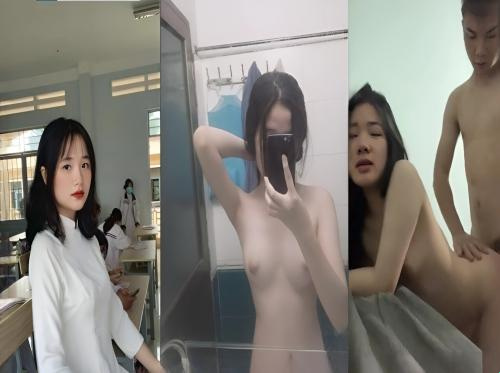 Sialan adikku yang telanjang di sofa....